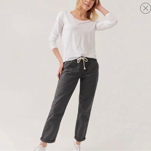 Pact Woven Twill Rolf Up Pant in Storm